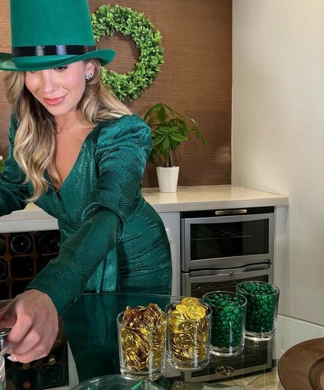 Cheryl Burke pornstar free pictures