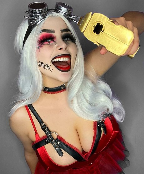 Vai Monroe high quality actress images