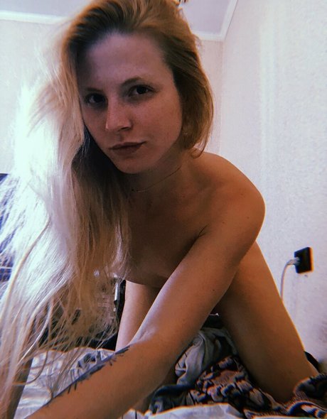 ohwhatagirl pretty pornstar picture