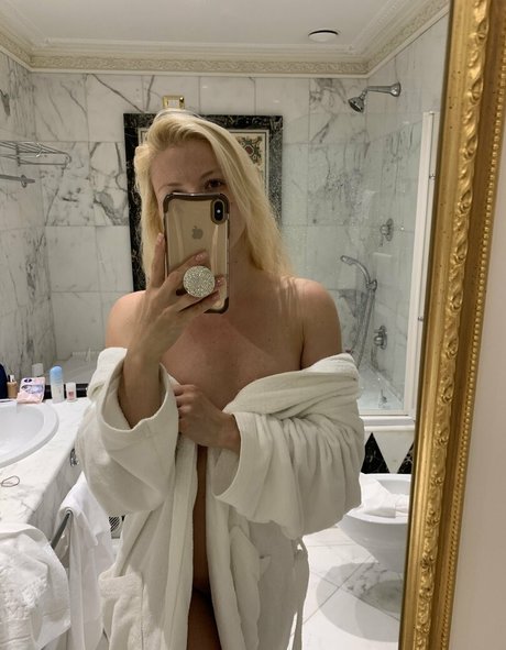 ohwhatagirl best actress photos