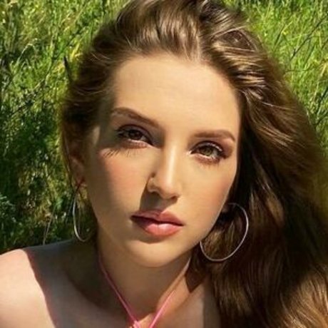 Anjelika R Jilydass beautiful model image