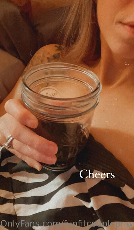 funfitcouplepnw model high quality pics