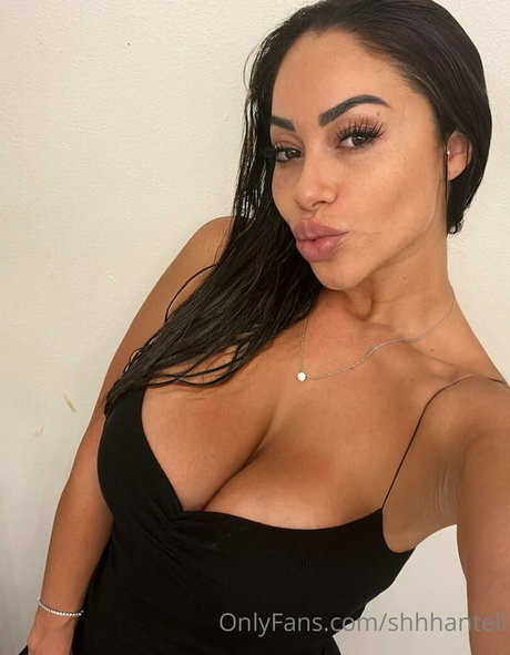 Shantel Tinajero model nudes image