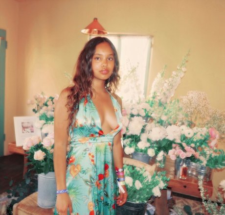 Alisha Boe star high quality photos