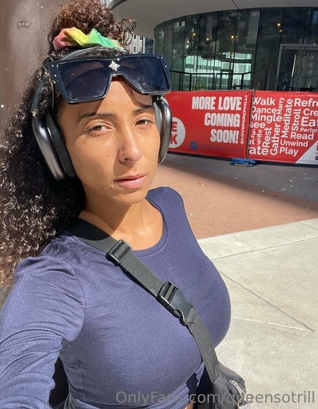 QueenSoTrill pornstar hd photo