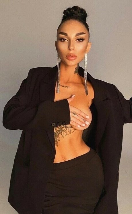 Polina Kovalskaya pornstar nudes image