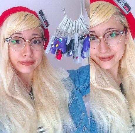 Sinneddonut star nudes pics