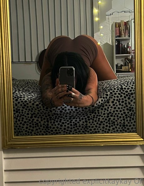 explicitkaykay model naked image