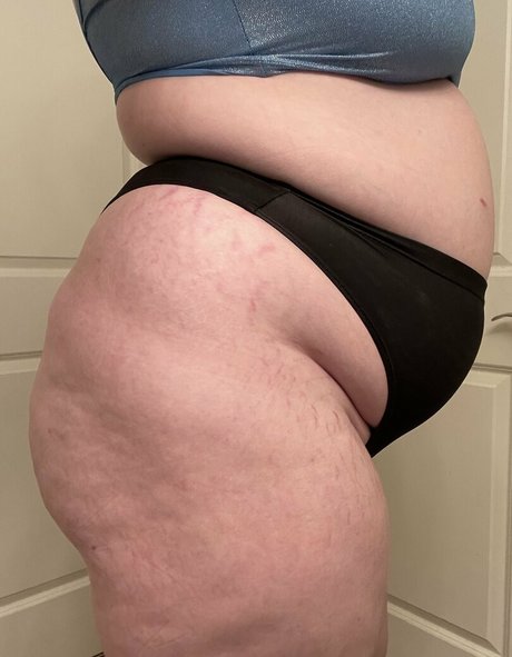 ffabellylover top model image