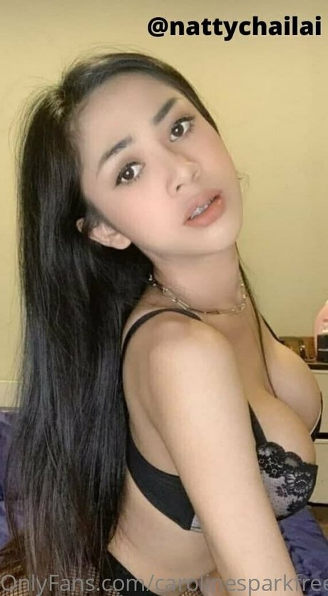 carolinesparkfree naked model gallery