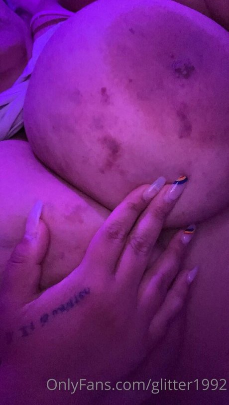 glitter1992 pornstar sex img