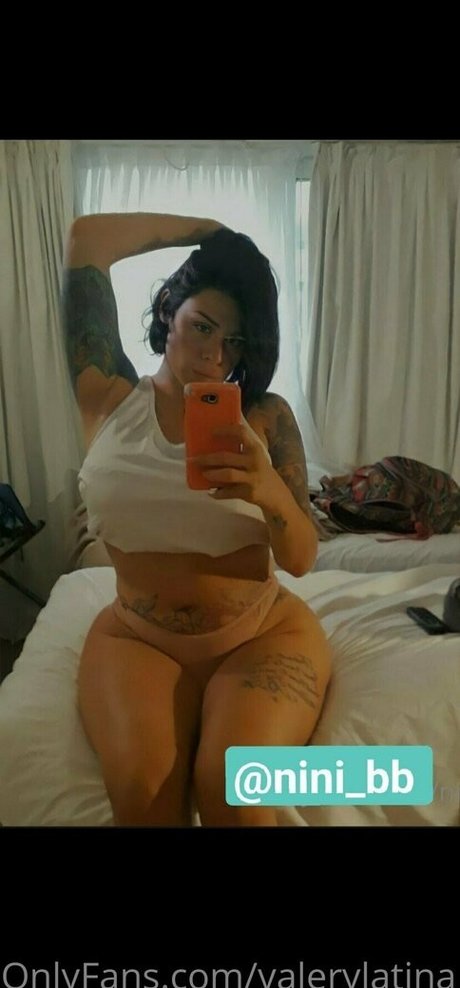 mom onlyfans sexy naked photo