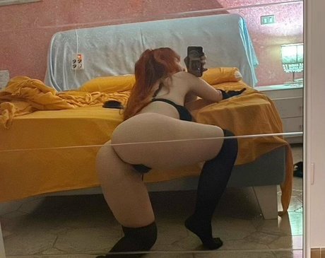 maobunny pornographic model image