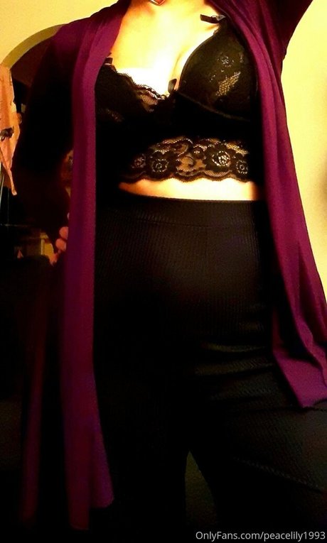 peacelily1993 model erotic galleries