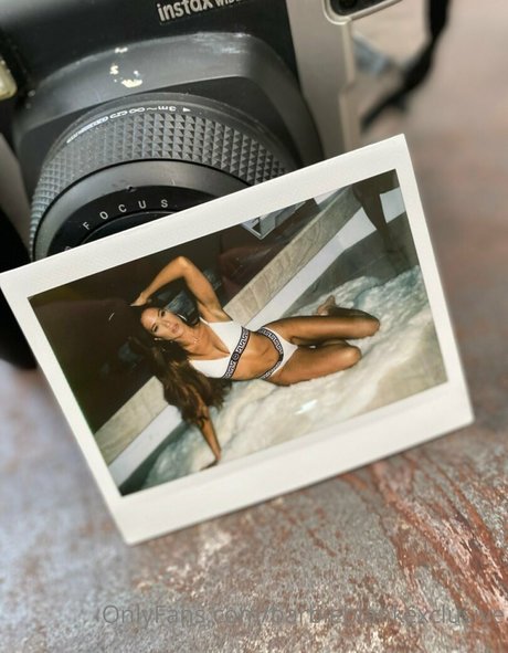 barbieblankexclusive perfect actress pictures