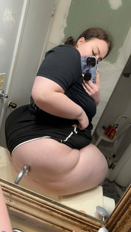 yoga pants onlyfans perfect pic