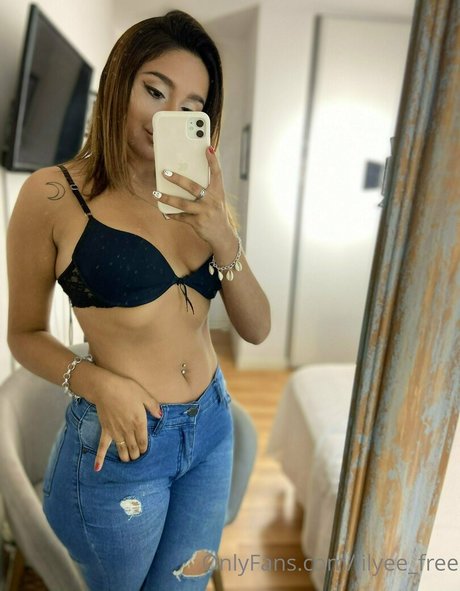 lilyee free model hot archive