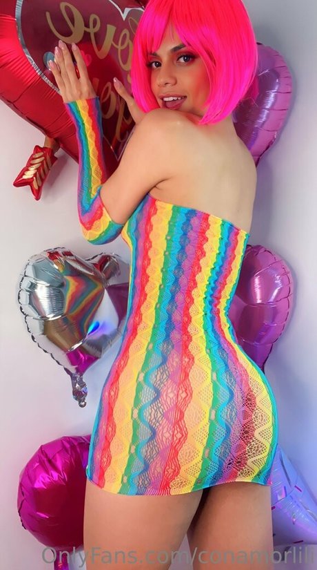 conamorlili hot model photo