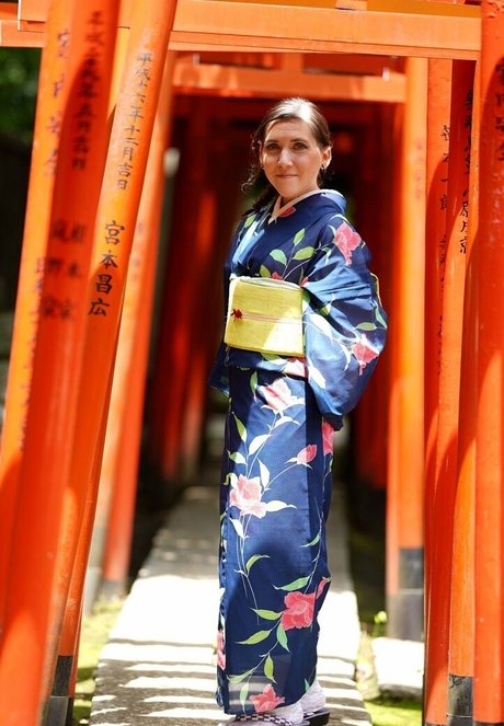 gh05t girl model hd pictures