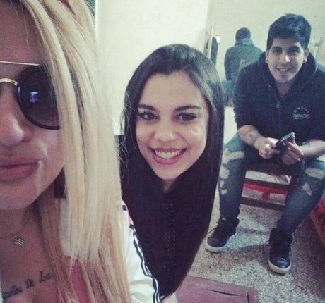 genesis18 free model photos