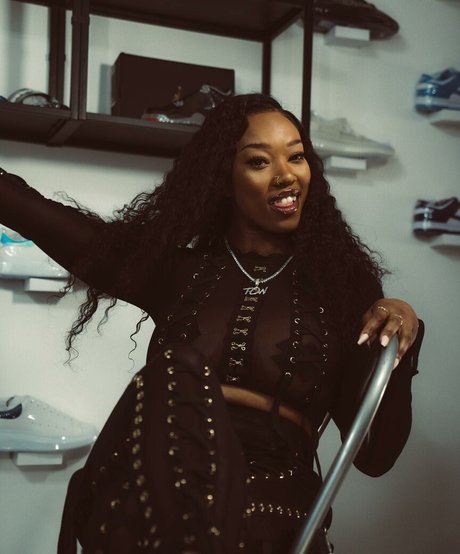 thecleopatraway naked star photo