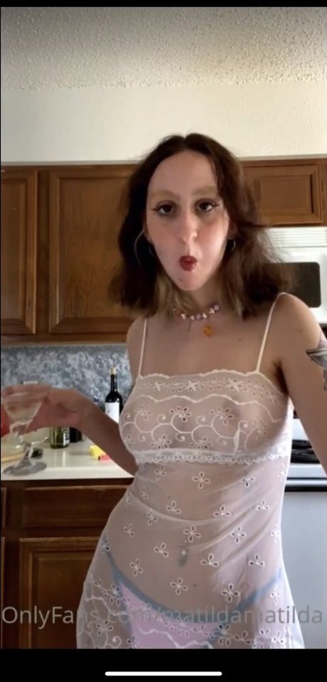 mole tilda free model gallery