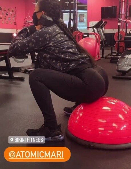 Mari Takahashi hd model photo