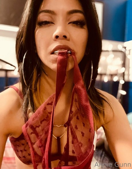 anniexgunn pornstar erotic images