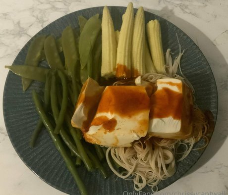 chrissycantwalk high quality actress picture