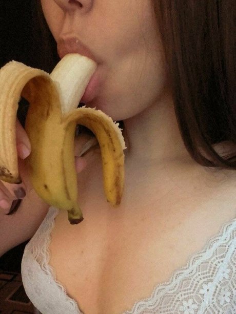 hana69 erotic actress pictures