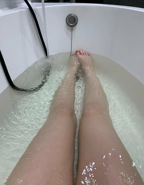 hana69 model adult img