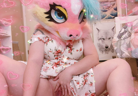 frisskyfeline art star galleries