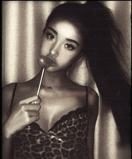 nopearii star xxx galleries