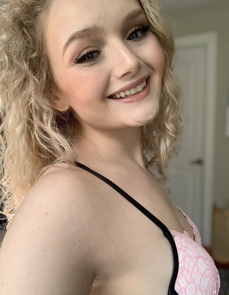 kendra x model pretty archive