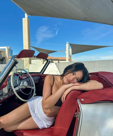 Kezia S hot actress picture