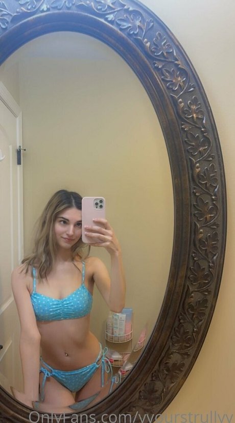 yyourstrullyy star adult images