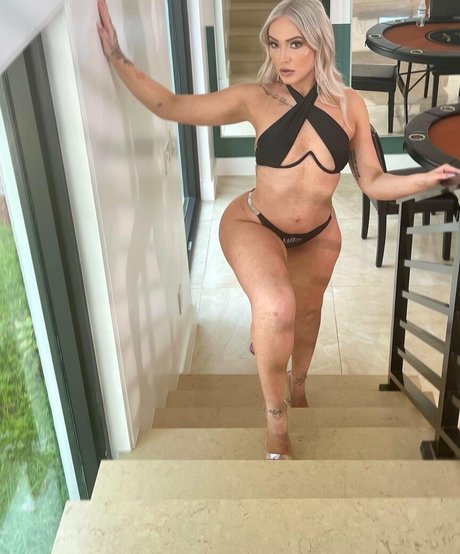 Tauruslillith model sexy gallery