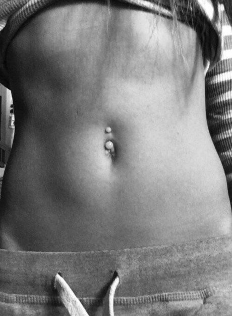 Silenced Hippie naked model img