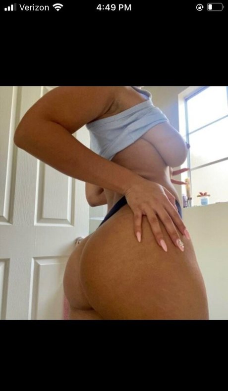 youngcoconut star nudes picture