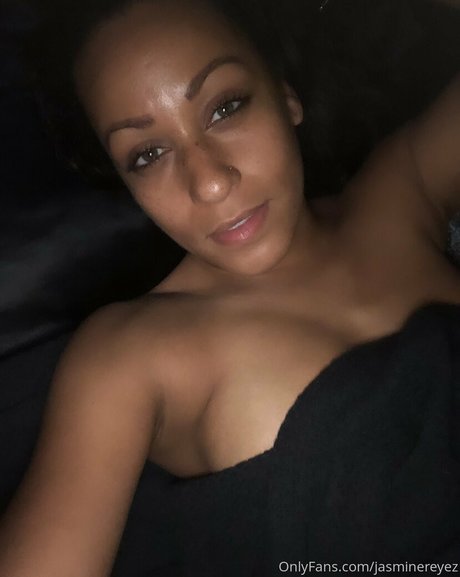 jasminereyez model xxx photo