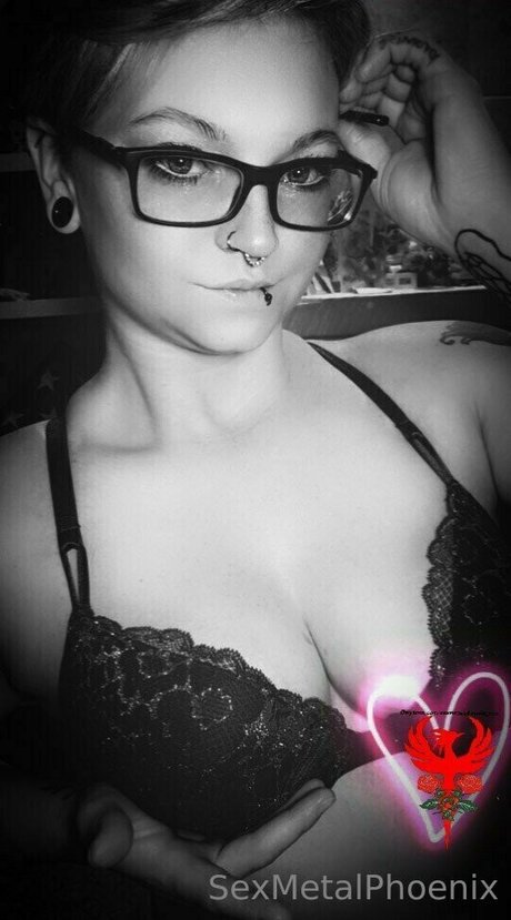sexmetalphoenix xxx pretty star img