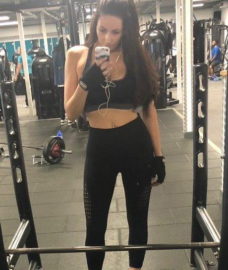 Lauren Boobs star sexy gallery