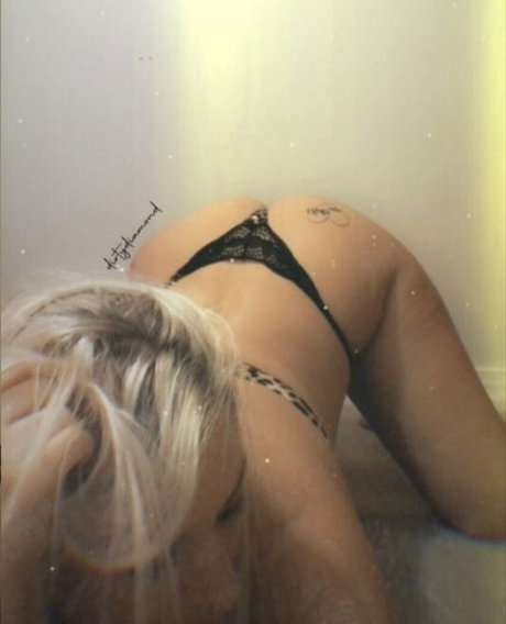 dirtydiamondxx pornographic model image