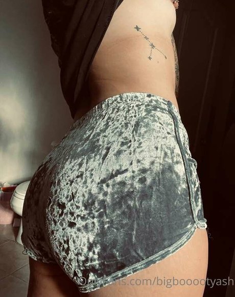 Ashley Sikes high quality star photos