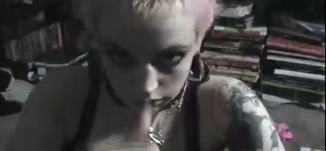 Mandy Morbid exclusive model pic