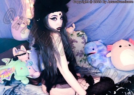 azuzubunnicorn high quality model gallery