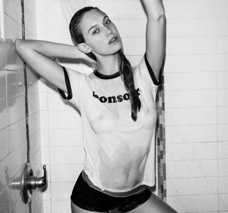 Caroline Lowe exclusive pornstar pictures