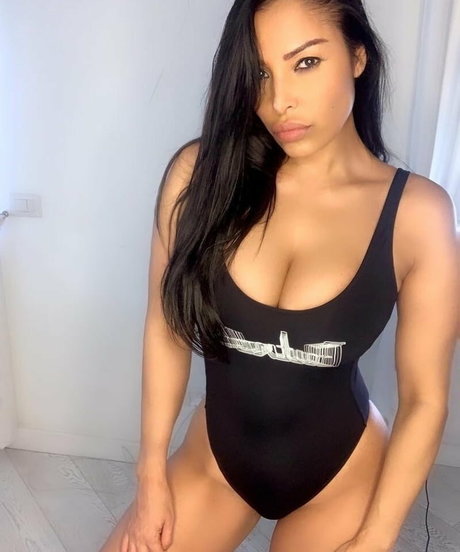 ebony foot fetish onlyfans nude picture