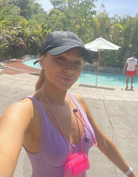 Elz The Witch pornographic model img