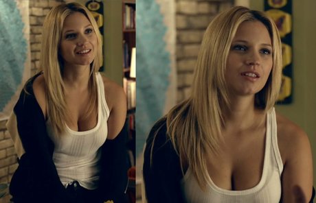 Vanessa Ray star adult picture